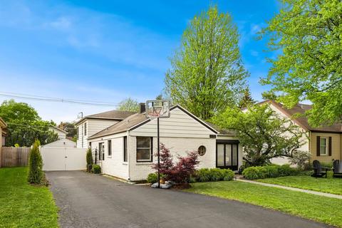 110 Elm St, Glenview, IL 60025 photo 3