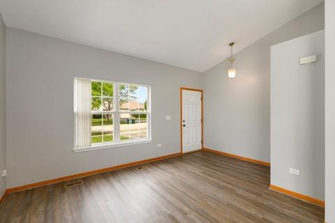 4122 Dillon St, Plano, IL 60545 photo 2