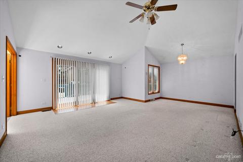 935 Oakley Ave, Elgin, IL 60123 photo 10