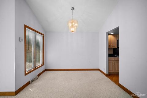 935 Oakley Ave, Elgin, IL 60123 photo 14