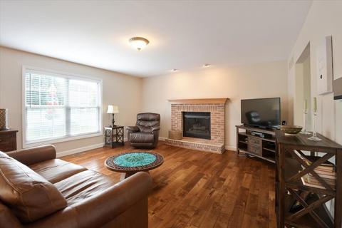 309 E Tomaras Ave, Savoy, IL 61874 photo 7
