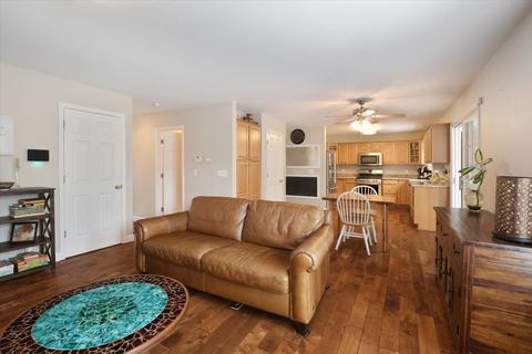309 E Tomaras Ave, Savoy, IL 61874 photo 8
