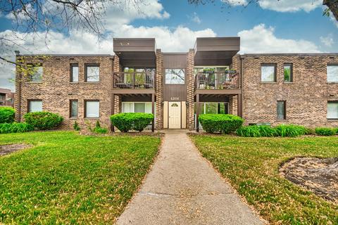 1201 Pleasant Run Dr #312, Wheeling, IL 60090 photo 1
