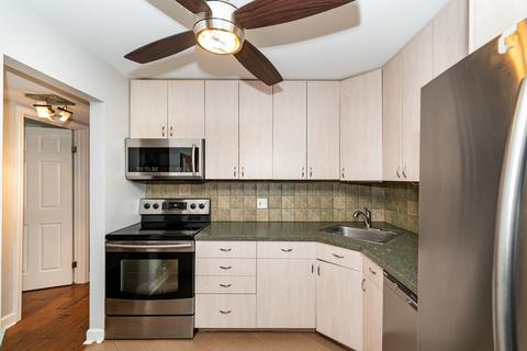 1201 Pleasant Run Dr #312, Wheeling, IL 60090 photo 4