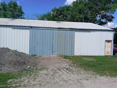 7000 E Scully Rd, Gardner, IL 60424 photo 2