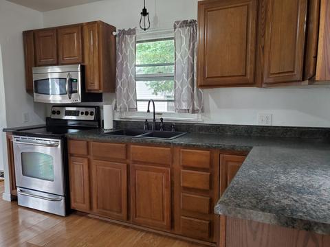 307 E 2nd St, Tampico, IL 61283 photo 6