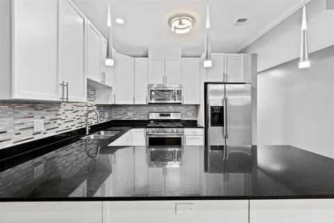 633 E Bowen Ave #GW, Chicago, IL 60653 photo 9