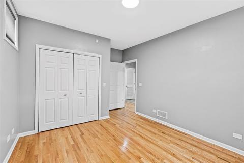 633 E Bowen Ave #GW, Chicago, IL 60653 photo 13