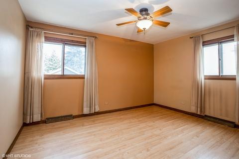 632 Beverly Ave, Addison, IL 60101 photo 4