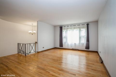 632 Beverly Ave, Addison, IL 60101 photo 2