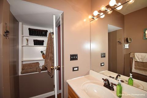 808 Shuler St, Elgin, IL 60123 photo 20