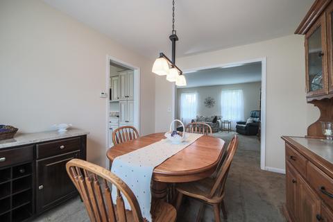 1040 Newcastle Ln, Aurora, IL 60506 photo 9