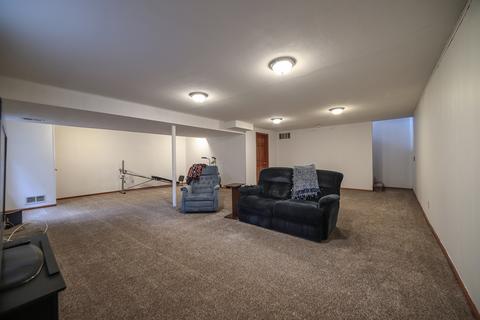 1040 Newcastle Ln, Aurora, IL 60506 photo 29