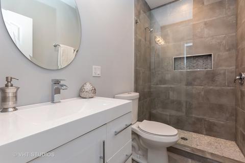 527 E 42nd Pl, Chicago, IL 60653 photo 16