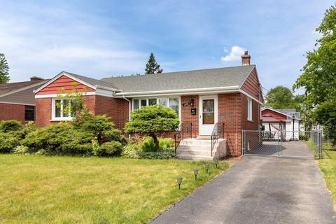 1492 S 6th Ave, Des Plaines, IL 60018 photo 2