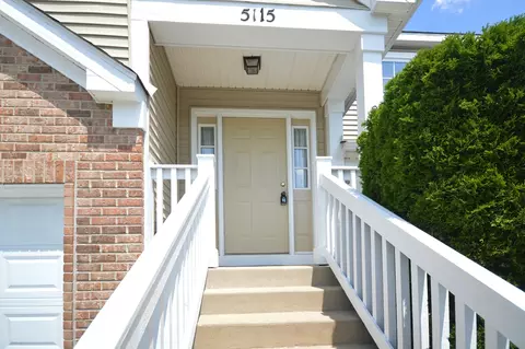 5115 Edgewater Ct, Plainfield, IL 60586 photo 2