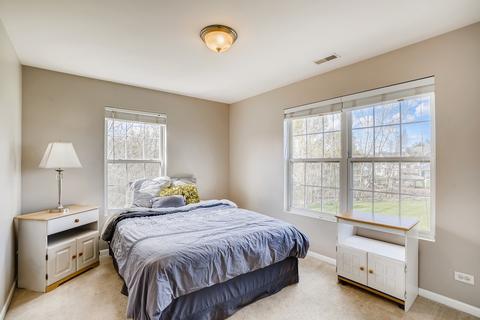 351 Bakers Ct, Lakemoor, IL 60051 photo 8