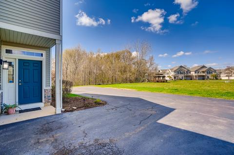 351 Bakers Ct, Lakemoor, IL 60051 photo 11