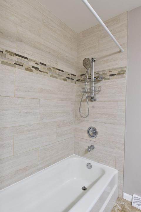 765 Freeman Rd, Hoffman Estates, IL 60192 photo 13
