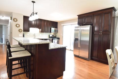 765 Freeman Rd, Hoffman Estates, IL 60192 photo 6