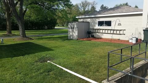 241 W Devon Ave, Roselle, IL 60172 photo 3