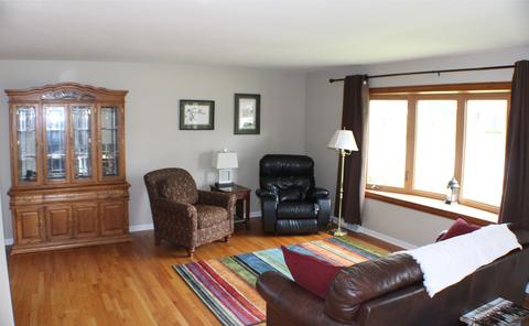 241 W Devon Ave, Roselle, IL 60172 photo 33