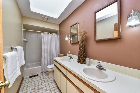 306 Longfellow Dr, Wheaton, IL 60189 photo 16