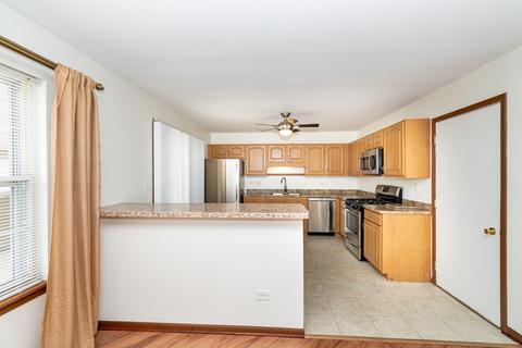 21337 Silktree Cir, Plainfield, IL 60544 photo 5