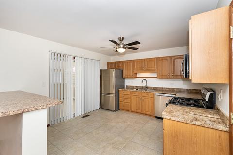 21337 Silktree Cir, Plainfield, IL 60544 photo 6