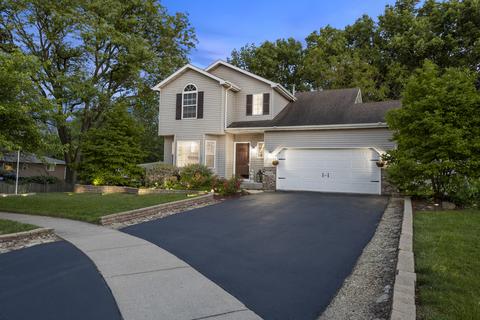 4404 Willowbend Dr, Plainfield, IL 60586 photo 2