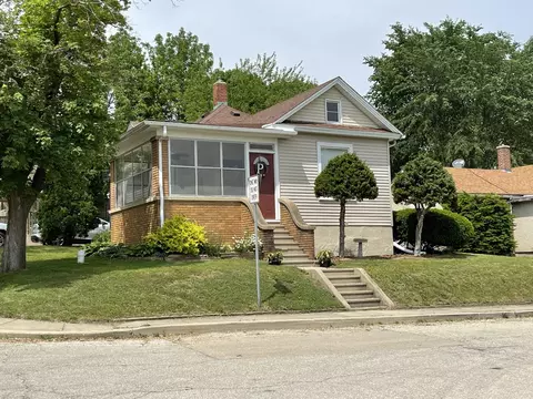 621 5th St, Peru, IL 61354 photo 1