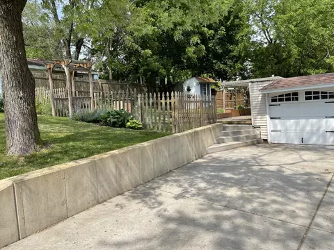 621 5th St, Peru, IL 61354 photo 5