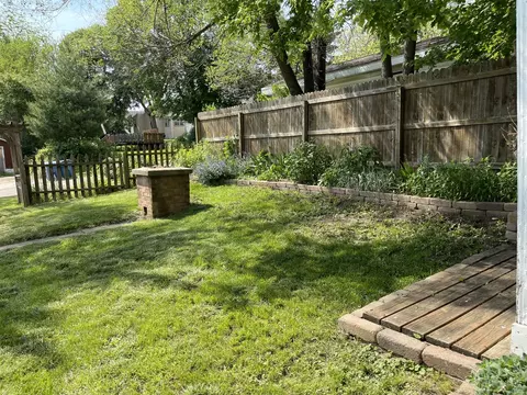 621 5th St, Peru, IL 61354 photo 8