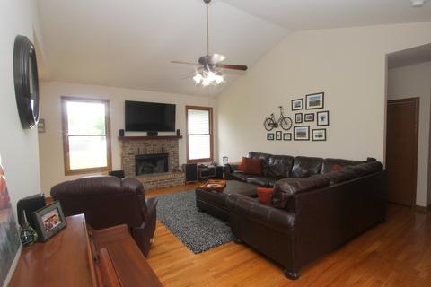 115 Oakton St, Mchenry, IL 60050 photo 6