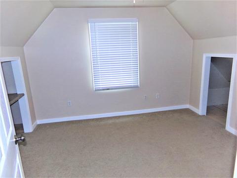 802 E 3rd St, Belvidere, IL 61008 photo 15