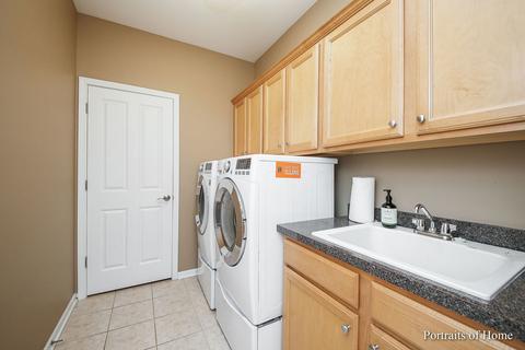 11659 Cinema Dr, Plainfield, IL 60585 photo 17