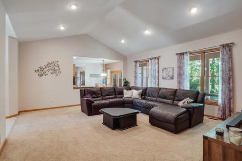 7509 Timber Trl, Mchenry, IL 60050 photo 4