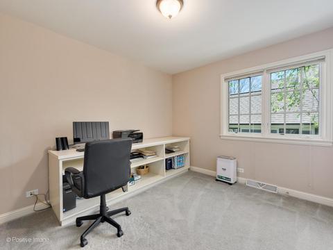2233 Pinehurst Dr, Glenview, IL 60025 photo 24