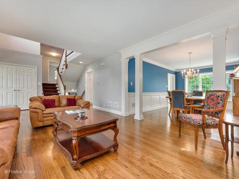 2233 Pinehurst Dr, Glenview, IL 60025 photo 7