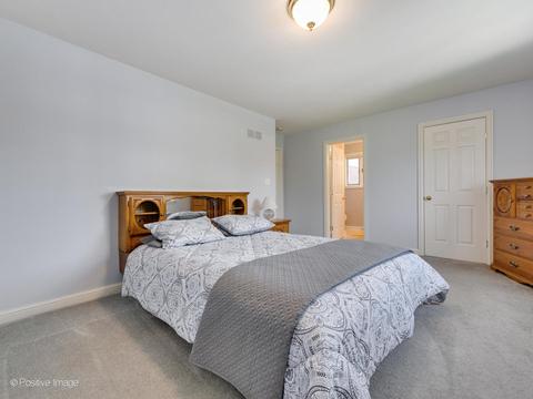 2233 Pinehurst Dr, Glenview, IL 60025 photo 21