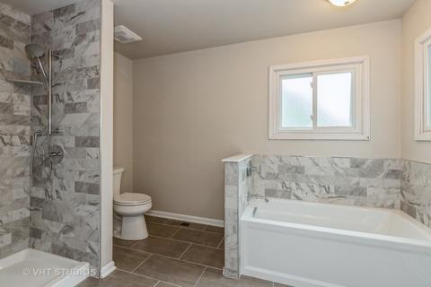 276 S Fork Dr, Gurnee, IL 60031 photo 9