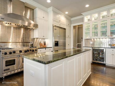 821 Countryside Dr, Wheaton, IL 60187 photo 14