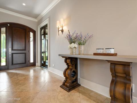 821 Countryside Dr, Wheaton, IL 60187 photo 4