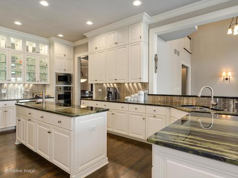 821 Countryside Dr, Wheaton, IL 60187 photo 12