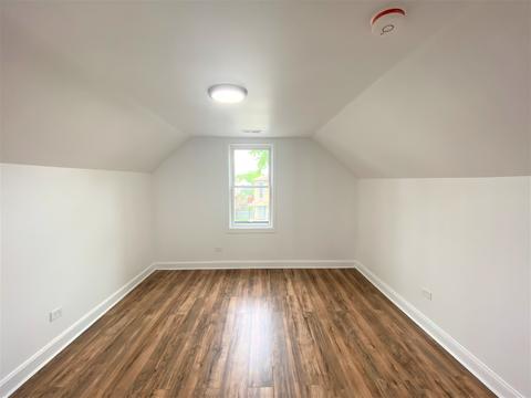 6819 S Artesian Ave, Chicago, IL 60629 photo 11