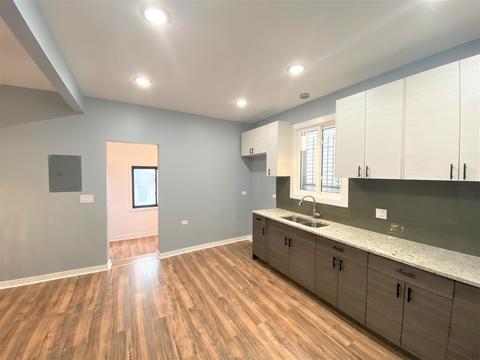 6819 S Artesian Ave, Chicago, IL 60629 photo 3