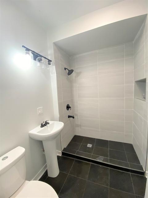 6819 S Artesian Ave, Chicago, IL 60629 photo 5
