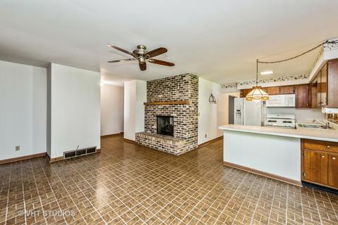 332 Wulff St, Cary, IL 60013 photo 6