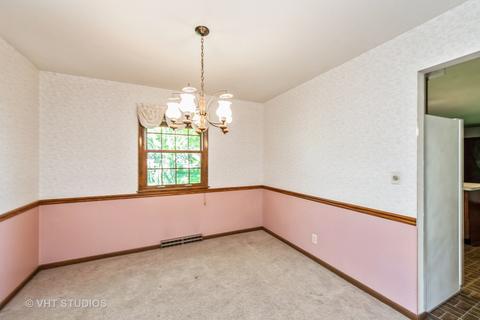 332 Wulff St, Cary, IL 60013 photo 4