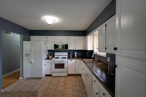1301 Schroeder Dr, Normal, IL 61761 photo 7